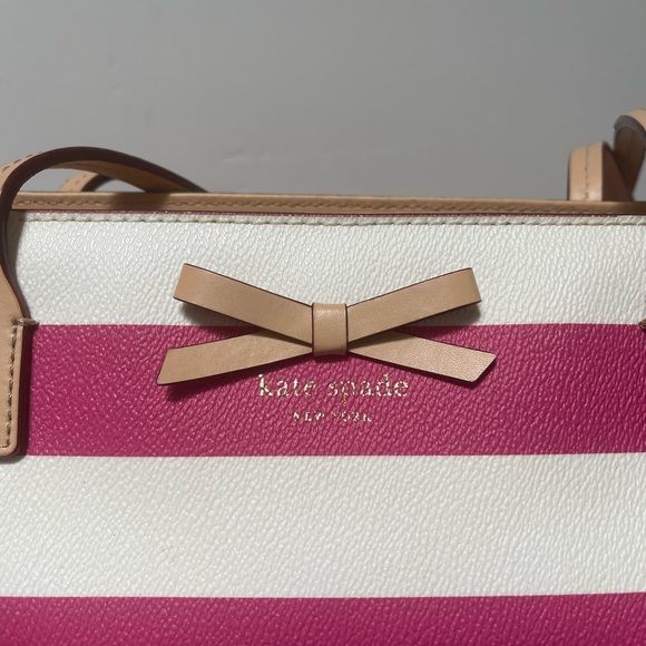♠️ Kate Spade Eden Street Pink Margareta striped tote - Picture 10 of 13